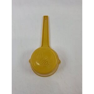Vintage Tupperware 1/4 Cup Measuring Scoop Harvest Gold Yellow Plastic 873-24